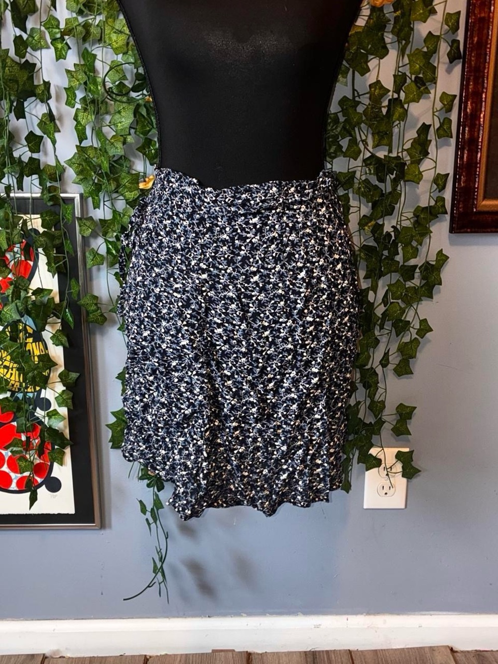 Vintage Floral Cotton Express Blue Skirt (Medium)